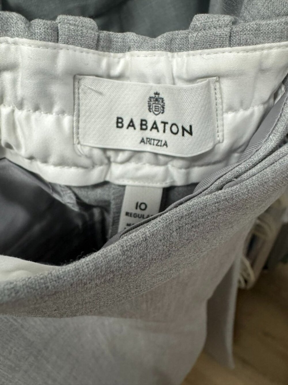 Babaton Aritzia Grey Trousers High Waist Tailored Pleated Size 10 - Picture 3 of 3